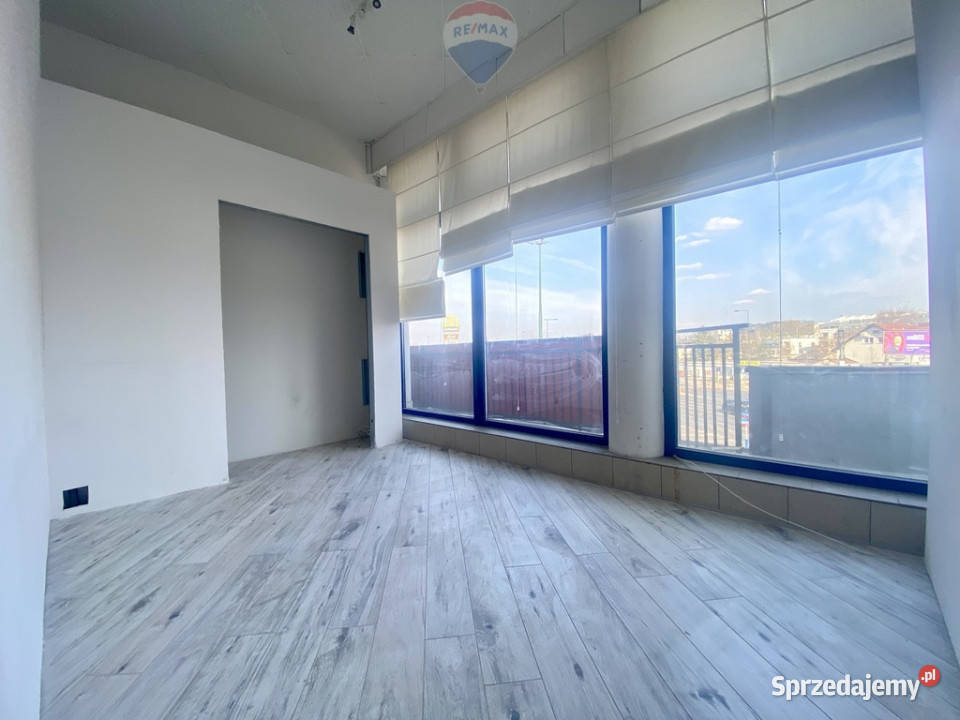Lokal w świetnej lokalizacji z witrynami Wynajem Warszawa