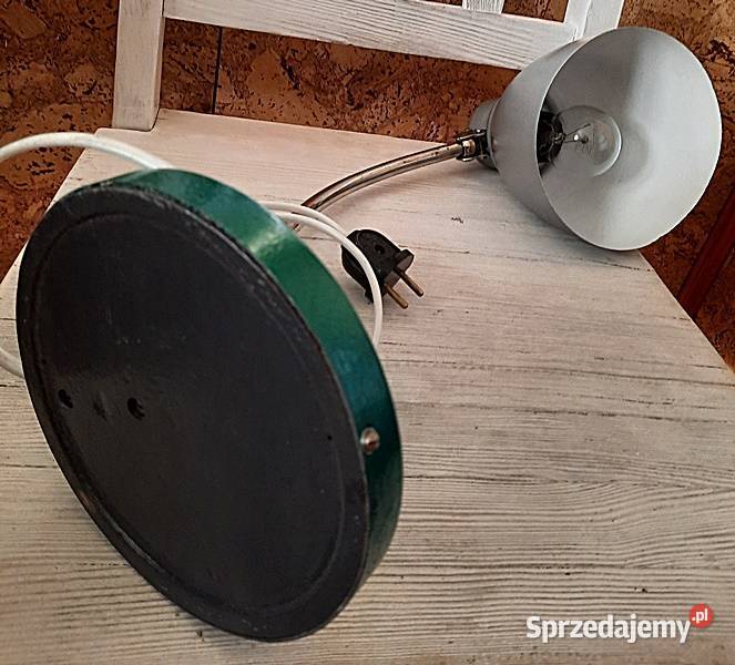 Lampa na biurko z lat PRL zielona podstawa Ostrów Wielkopolski