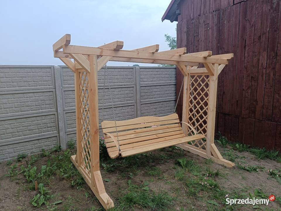 Huśtawka z pergola ogrodowa opalana