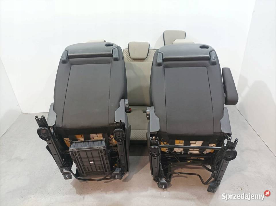 FOTELE PRZÓD TYŁ KOMPLET EU Ford Tourneo Courier Rok produkcji 2016