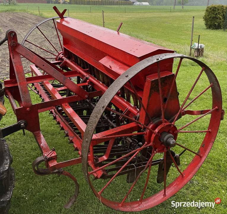 Siewnik do zboża drelka 17 lejków Suszec