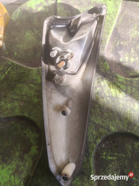 Piaggio Xevo kierunkowskaz prawy Dębica