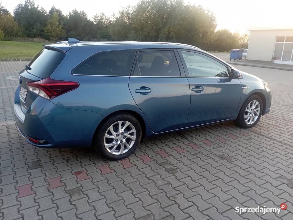 Toyota Auris 18 hybrid 270000km lubelskie Łęczna sprzedam
