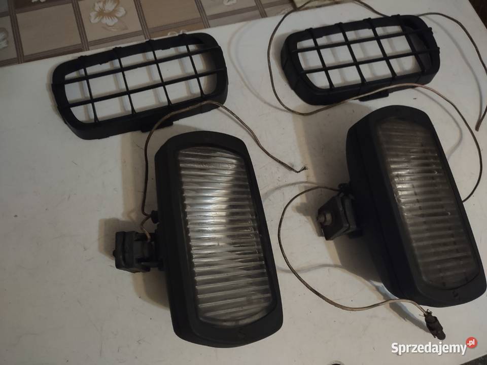 FIAT 125 P POLONEZ HALOGENY PROSTOKĄTNE Świdnik