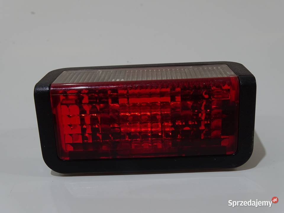 LAMPKA OŚWIETLENIE KLAPY BAGAŻNIKA BMW E60 E83 Strzyżewice