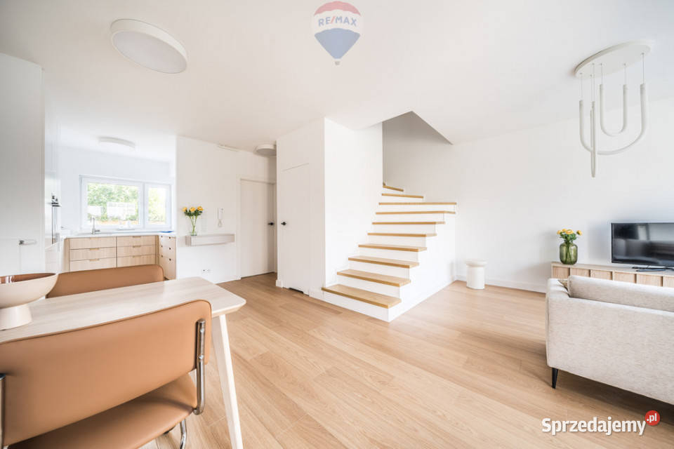 Stylowy dom w spokojnej okolicy Dopiewiec 87.63m2