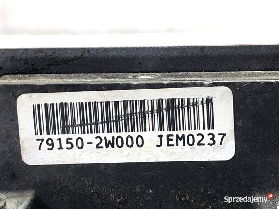 ZAWIAS MASKI LEWY PRZÓD HYUNDAI SANTA FE III SUV