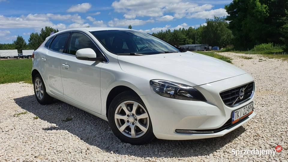 Volvo V40 20 D2 120 Momentum Navi Climatronic światła LED V40 Chmielnik