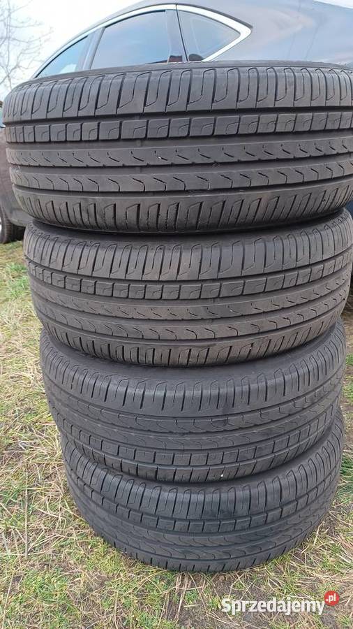 Opony Pirelli 17 20555 raz zamontowane Sarbinowo sprzedam