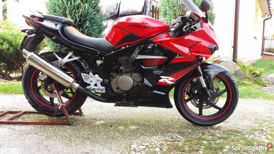 Piękny Hyosung GT125R 2009 Piękny Stan Jędrzejów