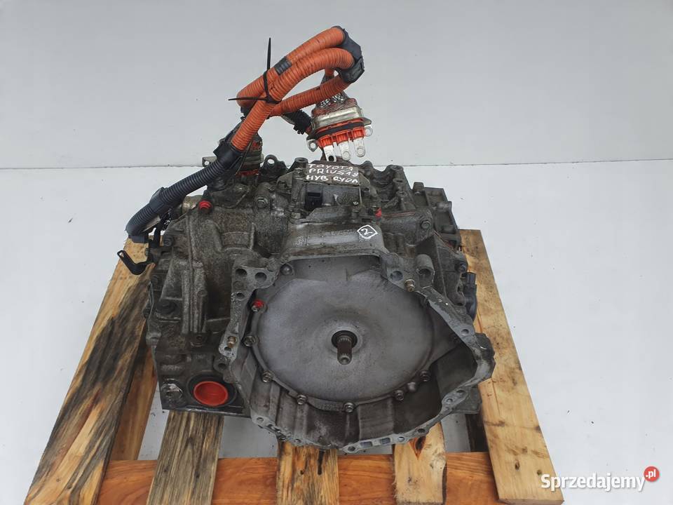 Toyota Prius III 18 HYBRYDA AUTOMATYCZNA Skrzynie biegów manualne Janów