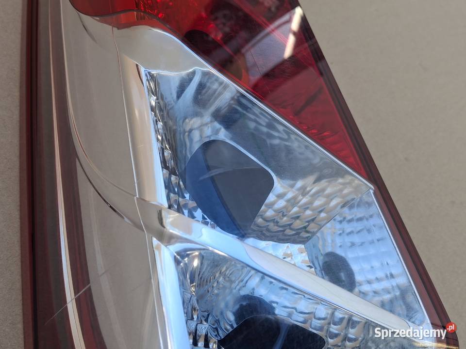 IVECO DAILY 14 LAMPA LEWY TYŁ LEWA TYLNA Lampy tylne Bieleń