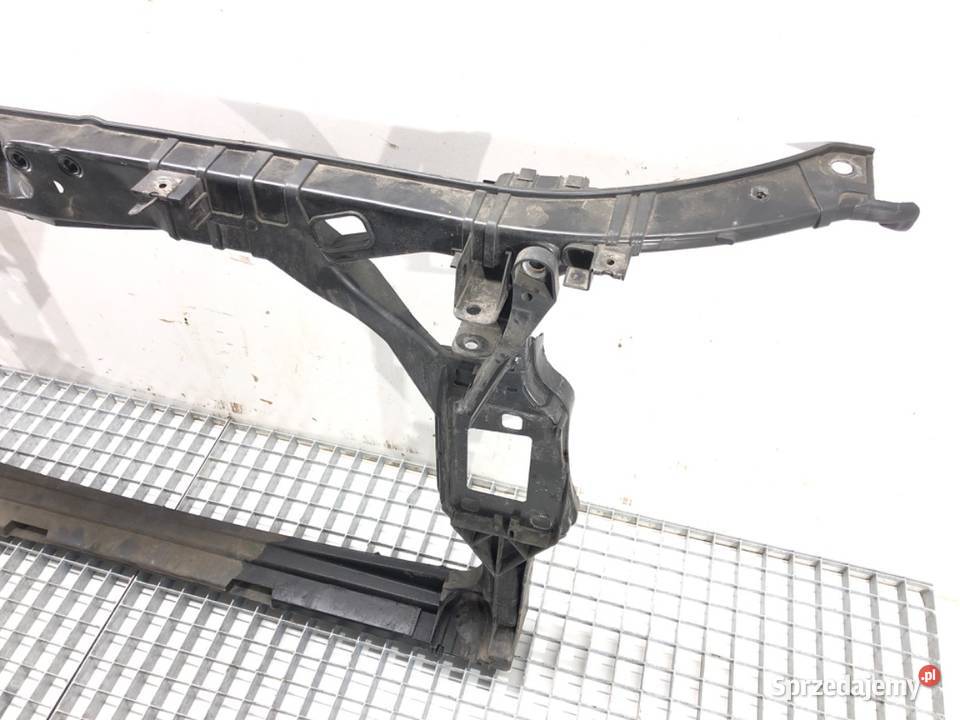 PAS PRZEDNI AUDI A4 B8 18 120 0715 Kombi podkarpackie