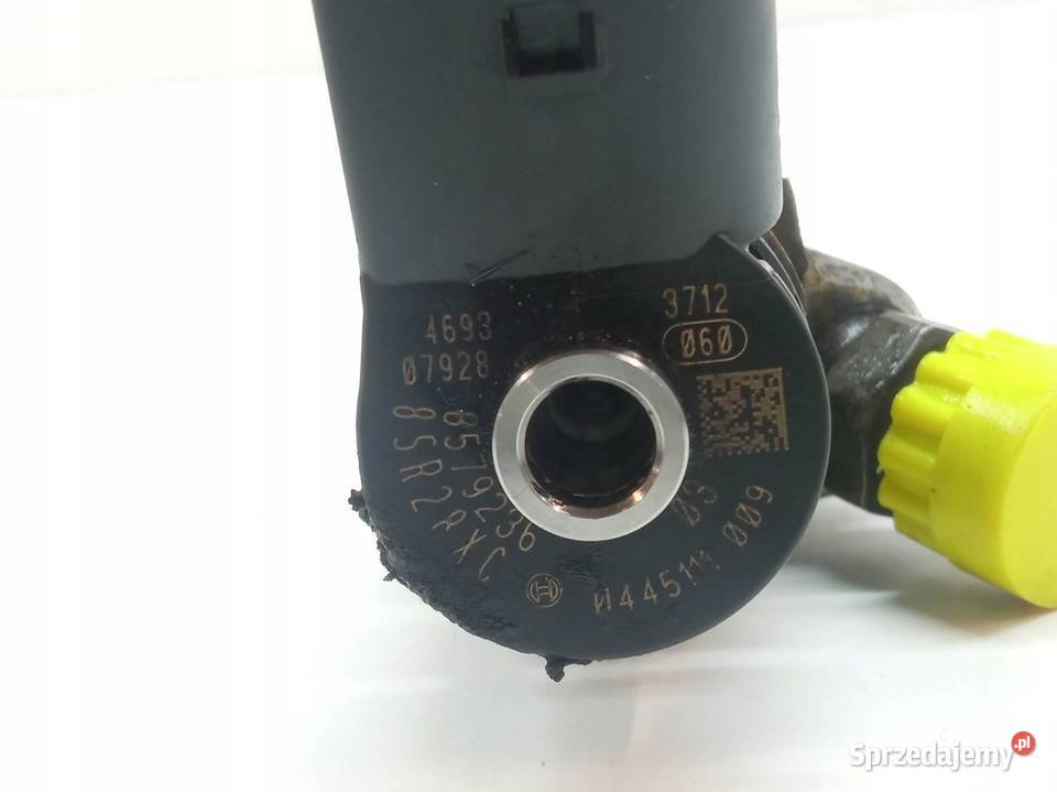 WTRYSKIWACZ 0445111009 B47 20 D Bmw Seria 3 VII Rok produkcji 2021
