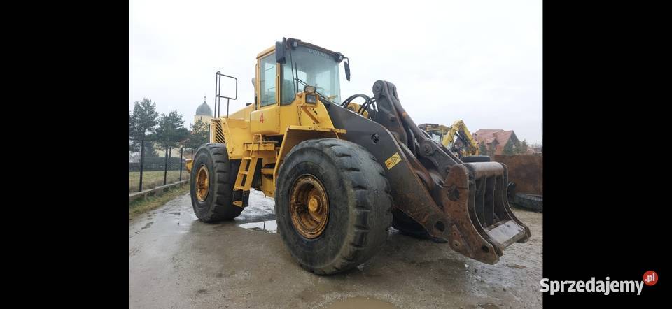 Ładowarka Volvo L 220DEF na CZĘŚCI Koparko ładowarki Maszyny budowlane Targoszyn