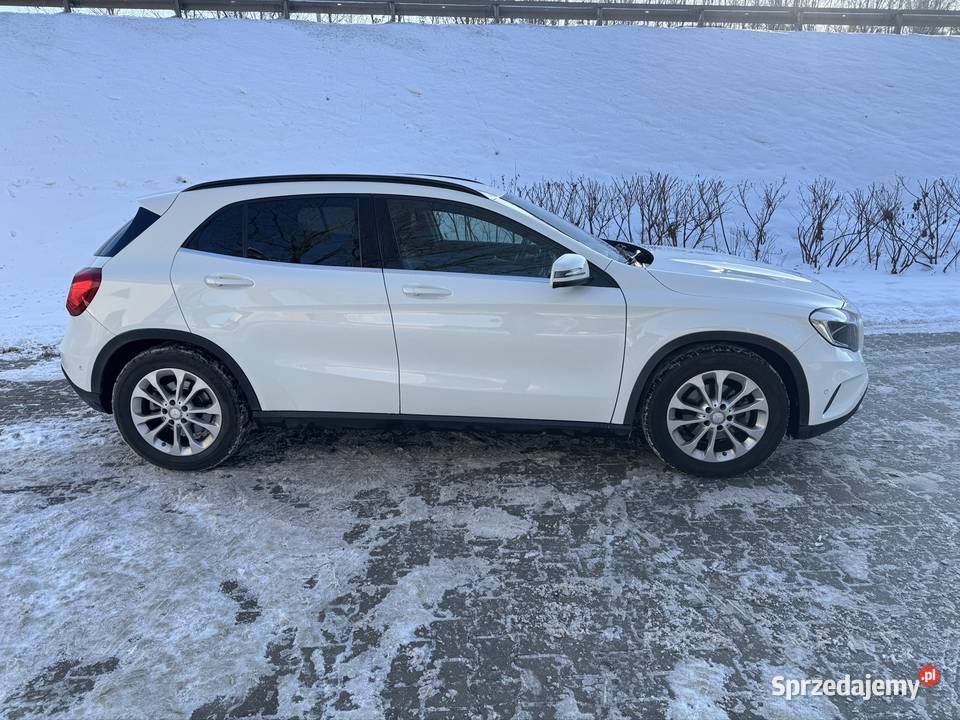 Mercedes GLA serwisowany bezwypadkowy GLA Białystok sprzedam
