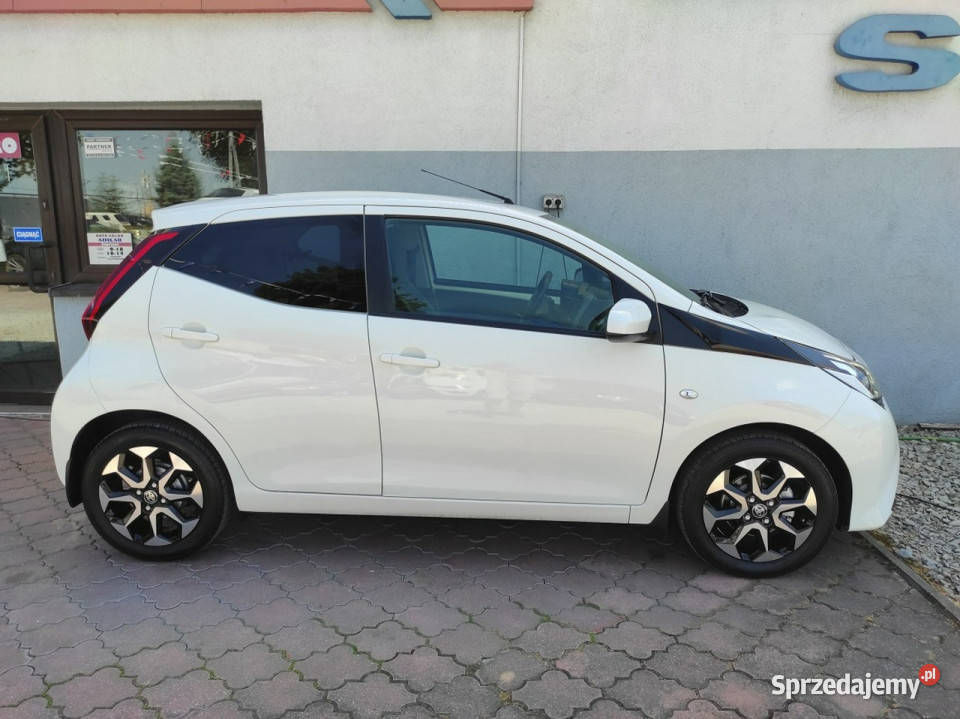 Toyota Aygo Klima tempomat Kamera 5drzwi LED 1000cm3 Racibórz sprzedam