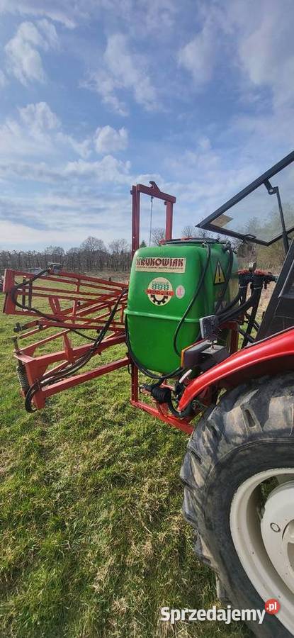 Opryskiwacz 400l 12m