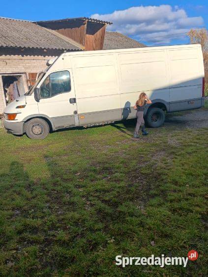 Iveco dayli nieuszkodzony Dwikozy