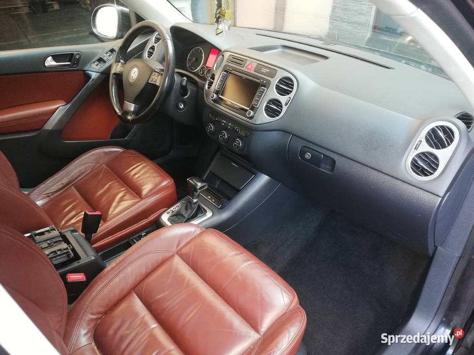 Vw Tiguan 20 Diesel 2009 r gniazdo USB Samochody osobowe Września