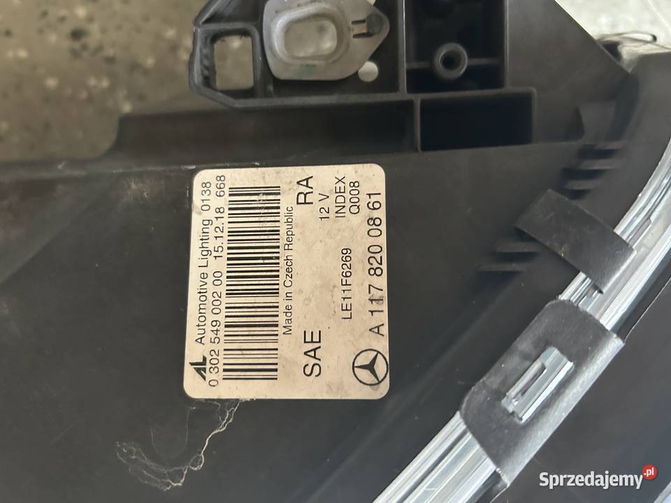 Mercedes CLA 250 Lampy przód usa Warszawa