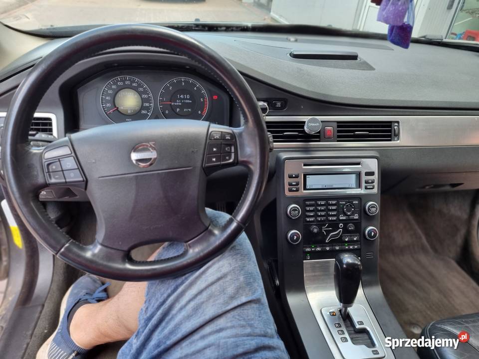 sprzedam volvo v70 2008 24 d5 4x4 V70
