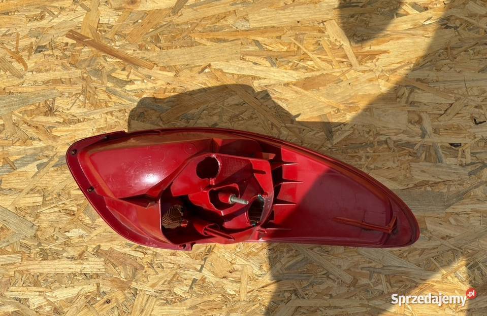 Lampa Prawy Tył Prawa Tylna Peugeot 206 Międzychód