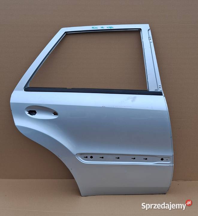MERCEDES ML W164 DRZWI PRAWY TYŁ PRAWE TYLNE Motoryzacja