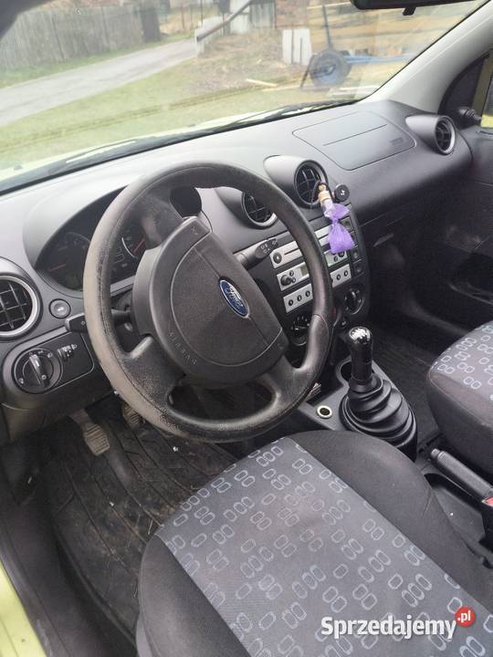 Ford Fiesta benzyna