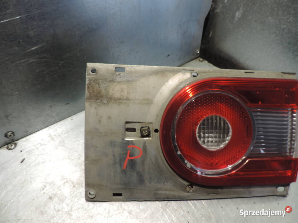 VW SHARAN 1 LIFT LAMPA PRAWY TYŁ W KLAPĘ Lampy tylne małopolskie