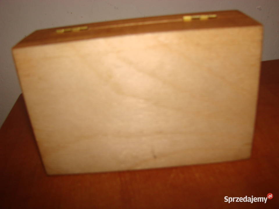 małe drewniane pudełko kaseta Pozostałe Pruszcz Gdański