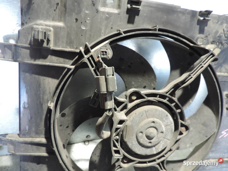 WENTYLATOR CHŁODNICY SMART FORFOUR 454 11 13 15 Rok produkcji 2006 Nowy Sącz