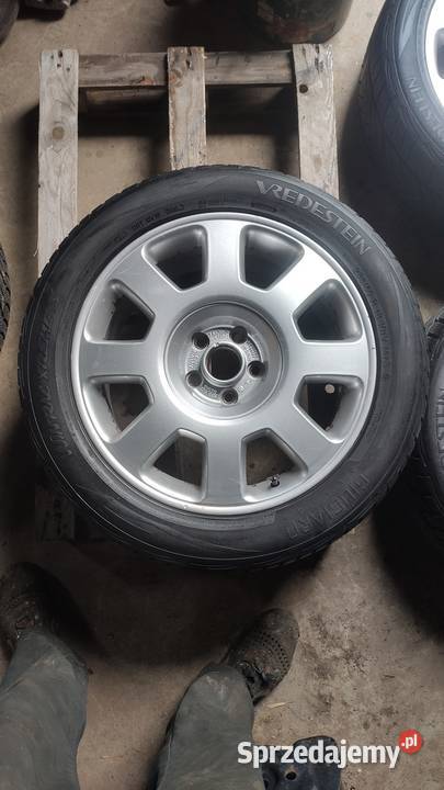 Felgi z oponami zimowymi 23555R18 zimowe