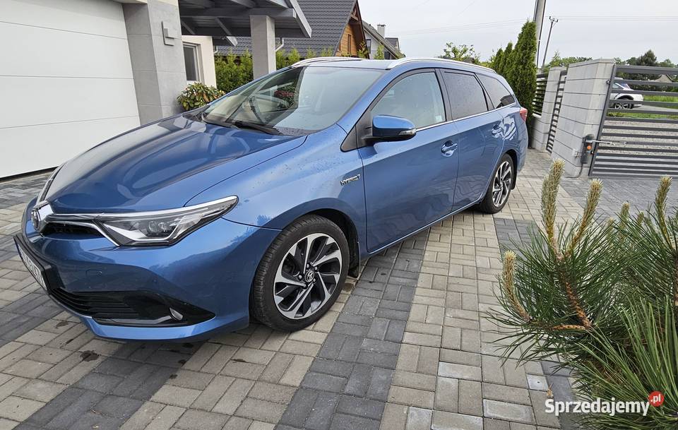 Toyota Auris Kombi Hybryda Automat 18 2015r śląskie Ochaby Małe