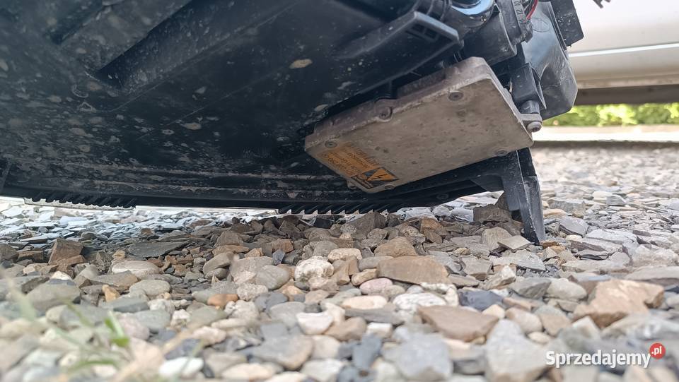 Lampa prawa lewa przód przednia TYC Audi A6 C6 Oświetlenie małopolskie Radłów sprzedam