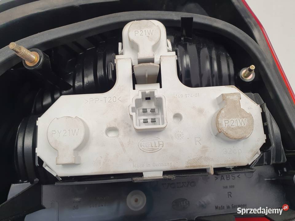 LAMPA PRAWA Volvo S80 I 9804r TYLNA prawy tył Rudka