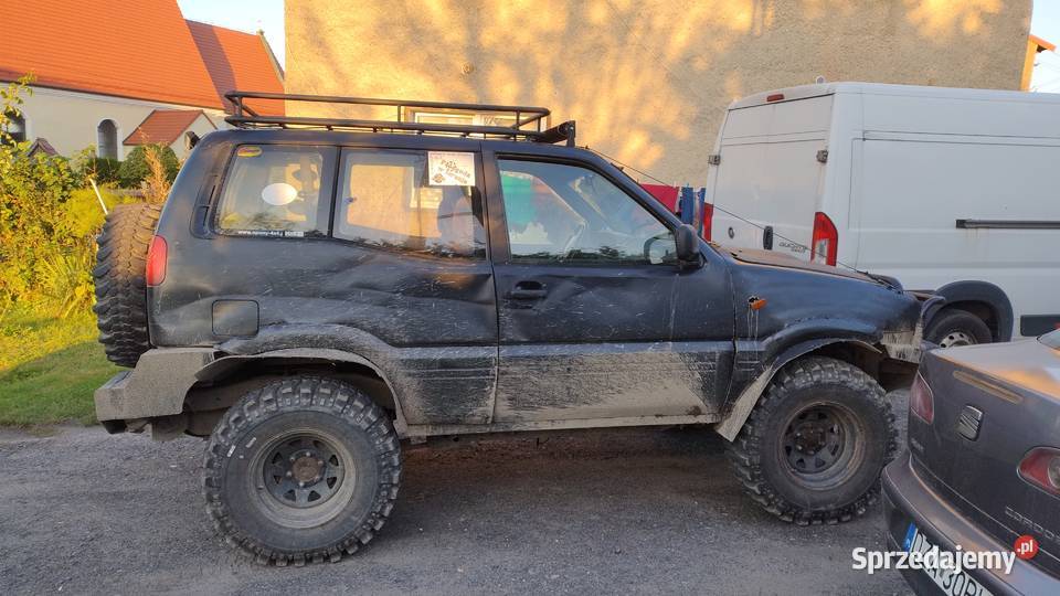 Nissan Terrano 2 27 TDI wyciągarka pług 4x4 opolskie Nysa