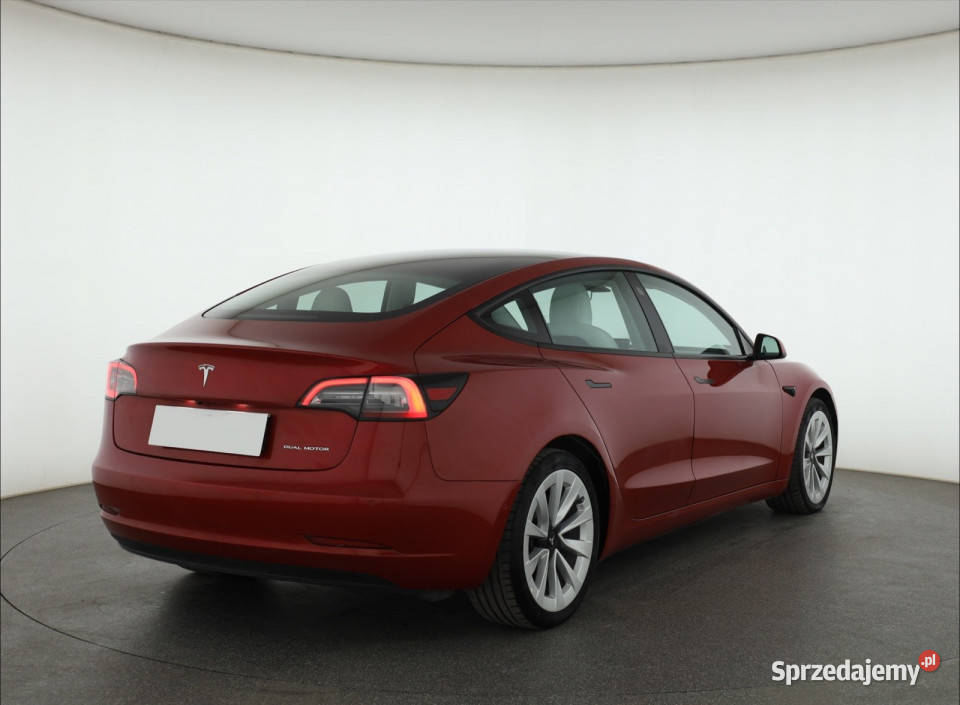 Tesla Model 3 Long Range 4WD 78kWh czerwony