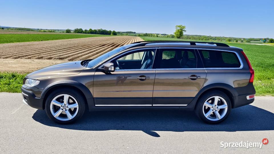 Volvo xc70 32 B LPG Stan idealny bez wkładu isofix podkarpackie Lubzina