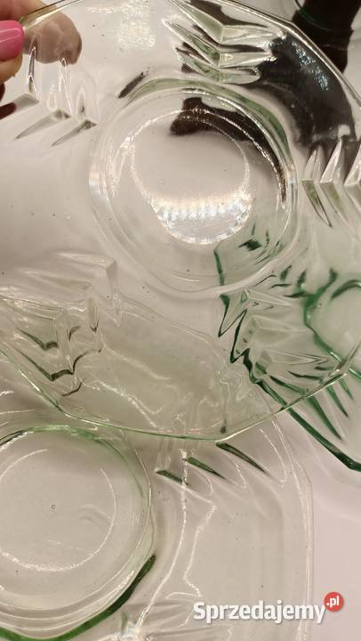 Szkło zielone cztery talerzyki podstawki Zamość sprzedam