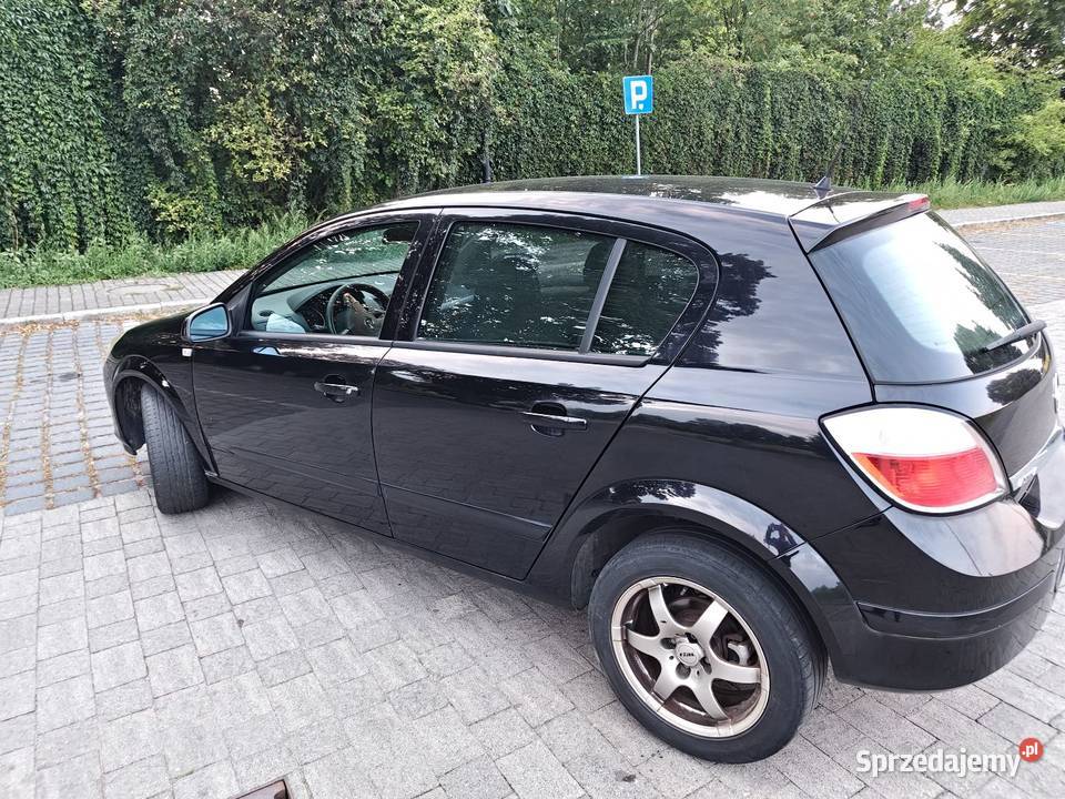 Opel Astra 16 benzyna lakier metallic Nowa Sól sprzedam