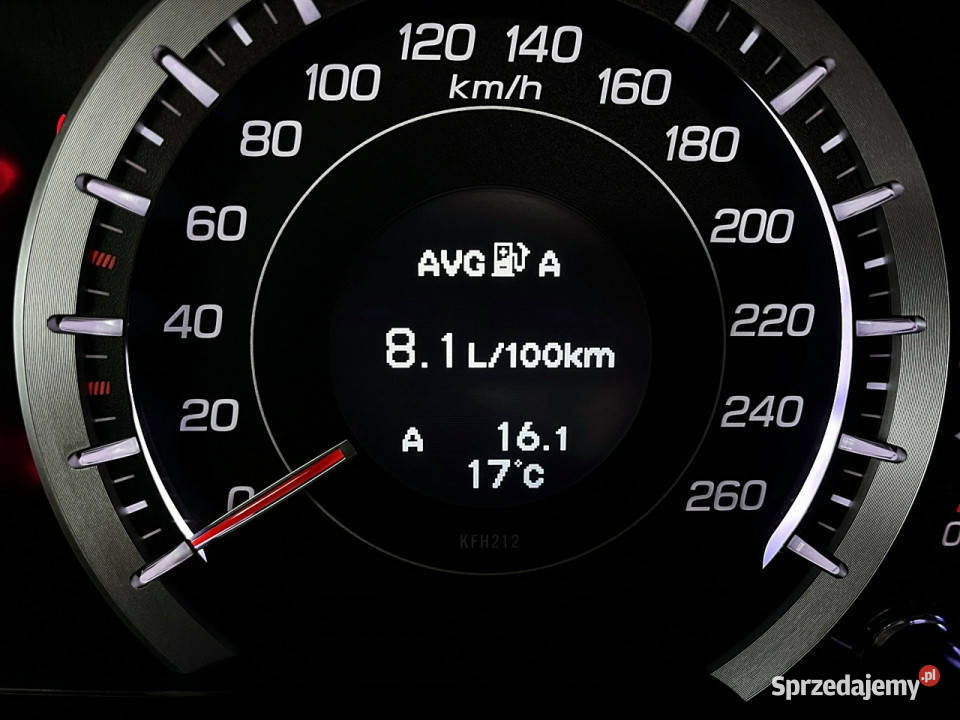 Honda Accord 24 201 72 EXECUTIVE 1Wł Krajowy Rok produkcji 2013