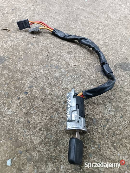 Stacyjka kluczyk Renault Laguna I 1 małopolskie Wał-Ruda