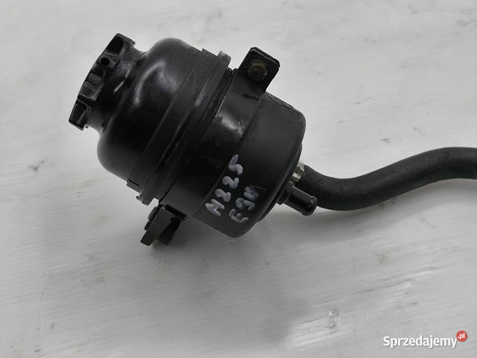 ZBIORNICZEK WSPOMAGANIA BMW E90 E91 20D 150