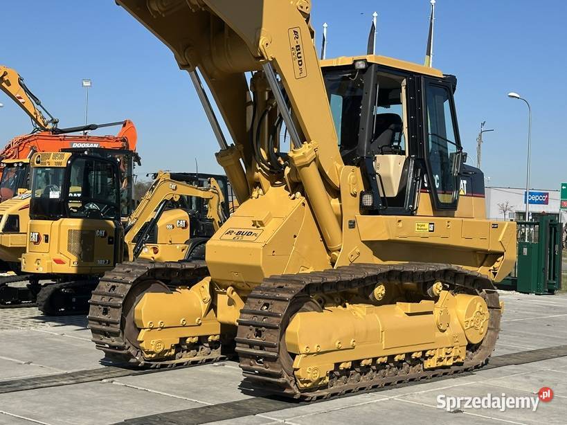 ŁADOWARKA GĄSIENICOWA MARKI CATERPILLAR 973C Rok produkcji 2002 Tuliszków