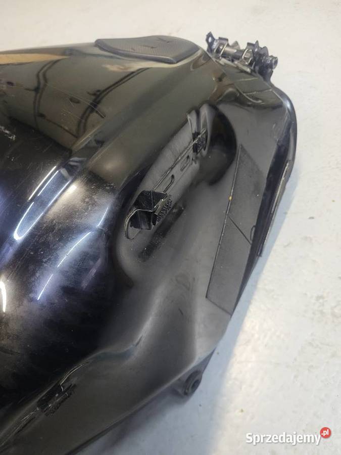 Honda VFR 1200 F 0916 zbiornik paliwa bak pompa wielkopolskie