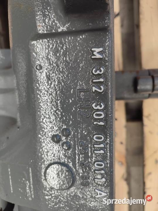 Mocowanie przedniej osi Fendt 514 Favorit M312 Pozostałe Wilkowo