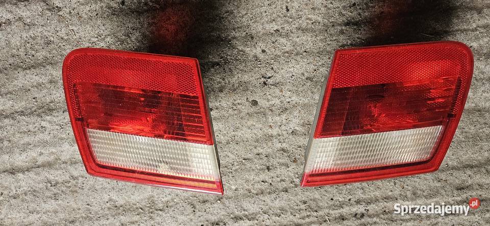 Tylne lampy w klapę BMW E46 Touring osobowe dolnośląskie Wykroty