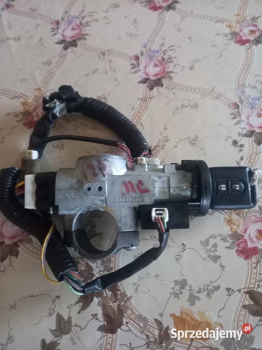 Stacyjka Kluczyk J10 NISSAN QASHQAI 07011r Dębina sprzedam