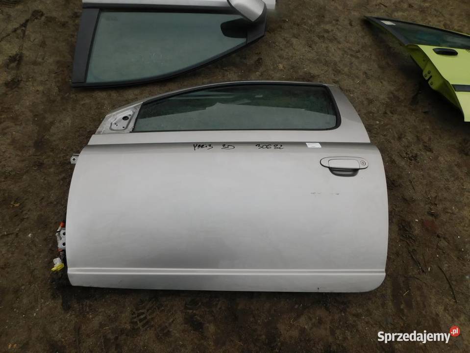 yaris drzwi 3D 30632 WYSYŁKA